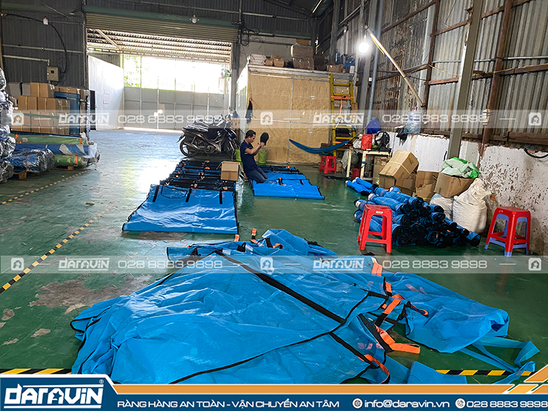 Nên lựa chọn mua tại các cơ sở chuyên sản xuất lưới quấn pallet Nên lựa chọn mua tại các cơ sở chuyên sản xuất lưới quấn pallet