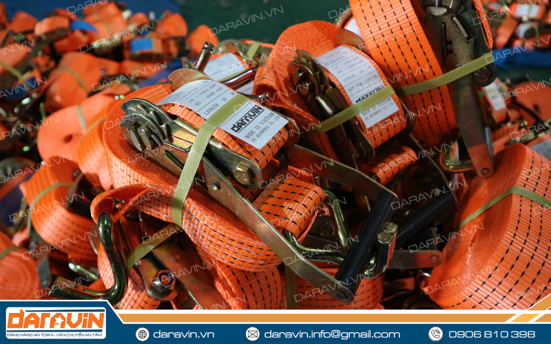 Sẵn hàng số lượng lớn tại kho cho các đơn sỉ Sẵn hàng số lượng lớn tại kho cho các đơn sỉ