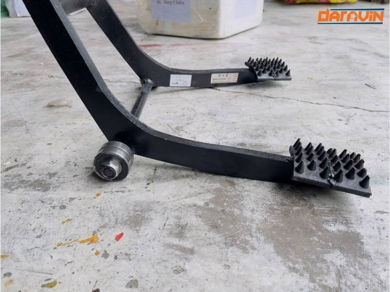 Ứng dụng kẹp kéo pallet đòn bẩy trong thực tế