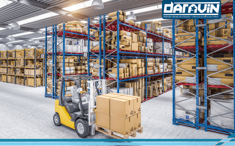 Sử dụng kệ để hàng hóa giúp tối ưu không gian lưu trữ Sử dụng kệ để hàng hóa giúp tối ưu không gian lưu trữ