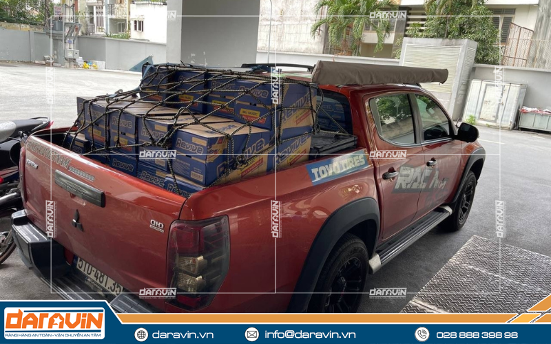 Sử dụng lưới thun ràng xe bán tải để làm gọn các hàng hóa kích thước nhỏ Sử dụng lưới thun ràng xe bán tải để làm gọn các hàng hóa kích thước nhỏ