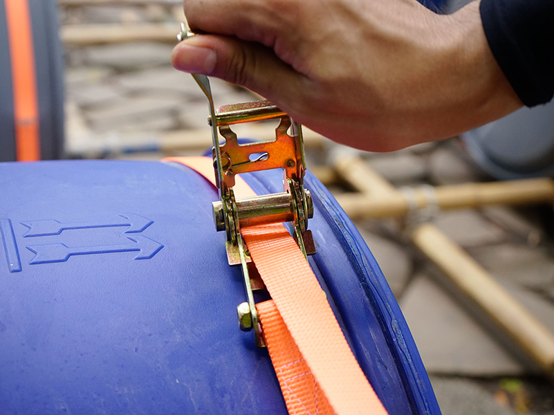 Ứng dụng dây chằng hàng tăng đơ bản 25mm móc J dài 2m Ứng dụng dây chằng hàng tăng đơ bản 25mm móc J dài 2m