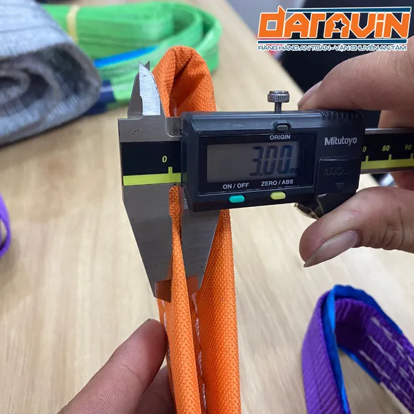 Dây Cáp Vải Cẩu Hàng Tải 1 Tấn