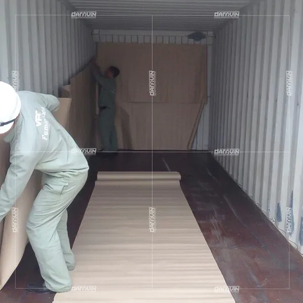 Giấy lót container
