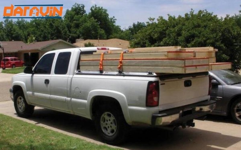 Dây tăng đơ giữ hàng hóa ổn định trên xe ba gác và xe bán tải trong suốt quá trình vận chuyển