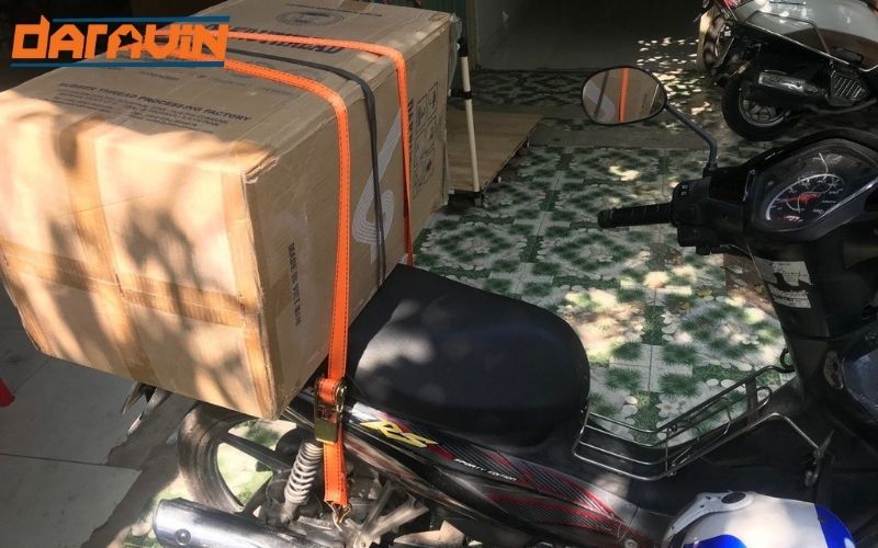 Thuận tiện ràng vali, thùng hàng hay đồ dùng cá nhân khi di chuyển xa