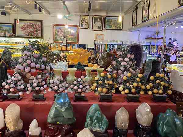 Mua đá thạch anh vụn ngũ sắc tại đá phong thủy An Phát