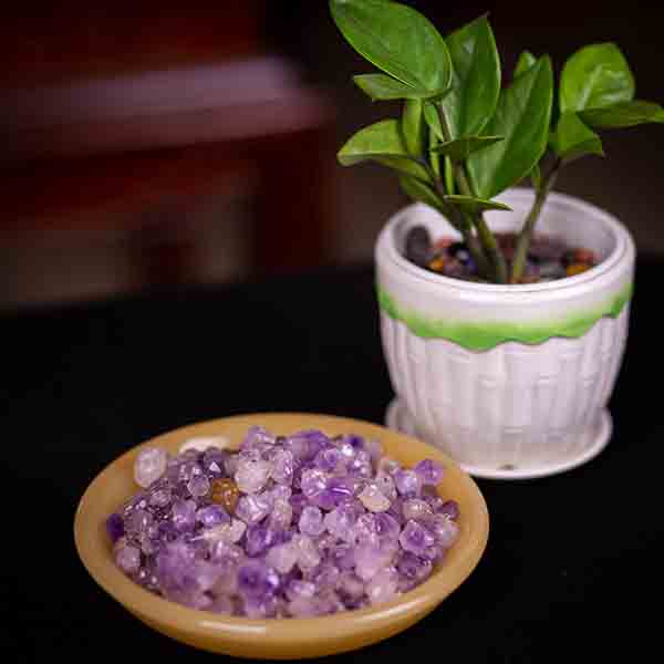 Đá thạch anh tím - viên đá quyền lực giúp tăng khả năng tập trung, làm việc hiệu quả