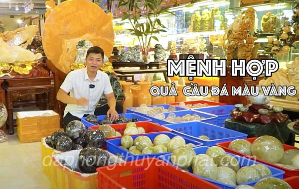 quả cầu thạch anh vàng