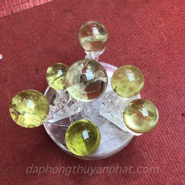 quả cầu thạch anh vàng