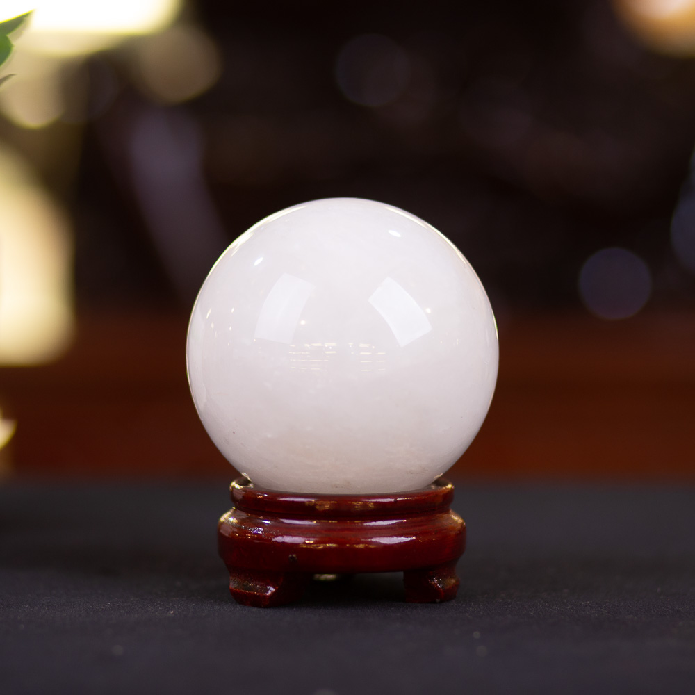 Quả Cầu Phong Thuỷ Thạch Anh Trắng 1,18kg - M06066