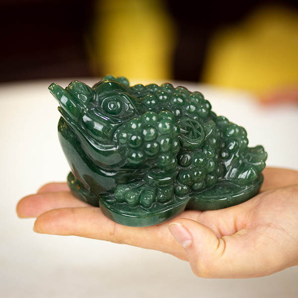 thiềm thừ bằng đá