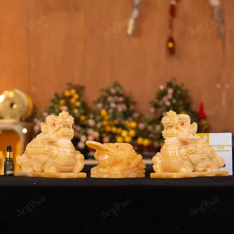 Cách đặt ông Cóc và Tỳ Hưu ở bàn Thần Tài để chiêu tài đúng cách