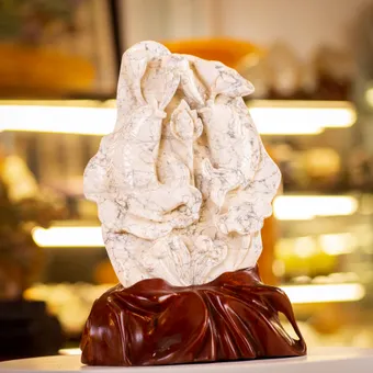 Cá Chép Nhả Ngọc Đá Howlite 23kg - M1564