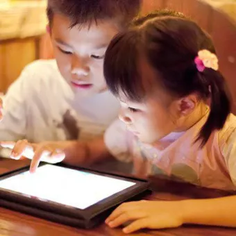 MÁY TÍNH, ĐIỆN THOẠI, TIVI… NHỮNG TÁC NHÂN GÂY UNG THƯ CHÍNH NHƯNG KHÔNG PHẢI AI CŨNG BIẾT !!!