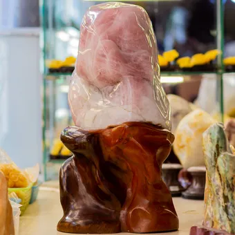 Đá Cảnh - Đá Trấn Trạch Thạch Anh Hồng 80,5kg - M04163