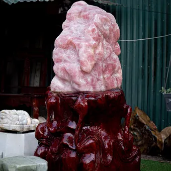 Đá Cảnh - Đá Trấn Trạch Thạch Anh Hồng 620kg - VIP1