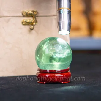 Quả Cầu Thạch Anh Xanh - Fluorite Xanh Trong Thấu Quang VIP 0.33kg - 6cm M227234