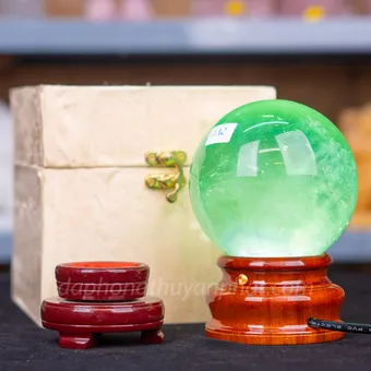 Quả Cầu Thạch Anh Xanh - Fluorite Xanh Trong Thấu Quang VIP 1.72kg - 10cm M2650172