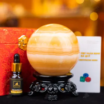 Quả Cầu Đá Phong Thủy Hoàng Long (Onyx) Vàng - 1,4kg - M1836143