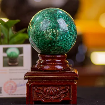 Quả Cầu Phong Thuỷ Đá Lông Công 2.92kg - M234110