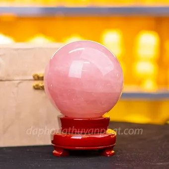 Quả Cầu Phong Thủy Đá Thạch Anh Hồng Có Sao* 2,13kg - 11cm - M05737