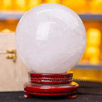 Qủa Cầu Phong Thủy Đá Thạch Anh Trắng - 7,55Kg - 17cm - M060617