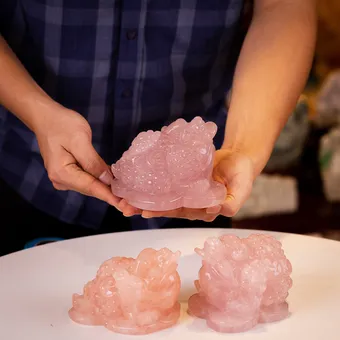 Thiềm Thừ (Cóc 3 Chân, Cóc Ngậm Tiền) Thạch Anh Hồng Tự Nhiên - M1366