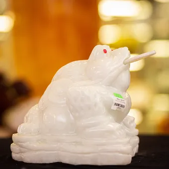 Thiềm Thừ (Cóc 3 Chân, Cóc Ngậm Tiền) Ngọc Marble Trắng Tự Nhiên 11,5kg - M20153