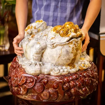 Thiềm Thừ Ngọc | Thiềm Thừ Ngọc Serpentine |Thiềm Thừ (Cóc 3 Chân, Cóc Ngậm Tiền) Ngọc Serpentine Huyết Vàng Siêu VIP - M1814