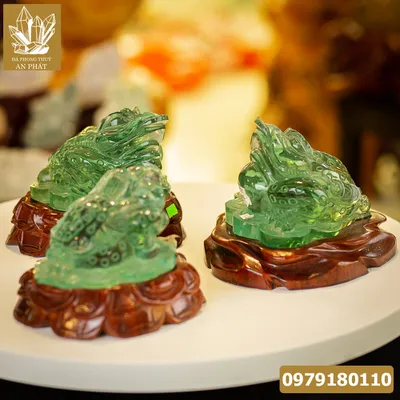 Cóc Ngậm Tiền Màu Xanh | Thiềm Thừ (Cóc 3 Chân, Cóc Ngậm Tiền) Đá Thủy Tinh Núi Lửa Xanh - M1374