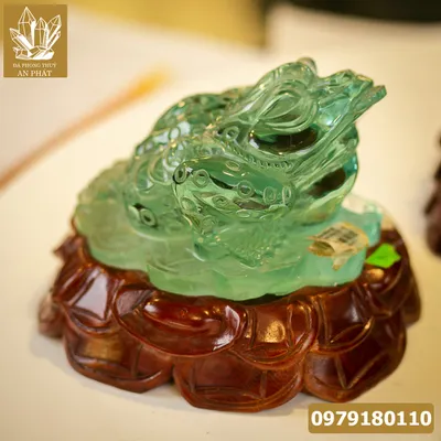 Cóc Ngậm Tiền Màu Xanh | Thiềm Thừ (Cóc 3 Chân, Cóc Ngậm Tiền) Đá Thủy Tinh Núi Lửa Xanh - M1374