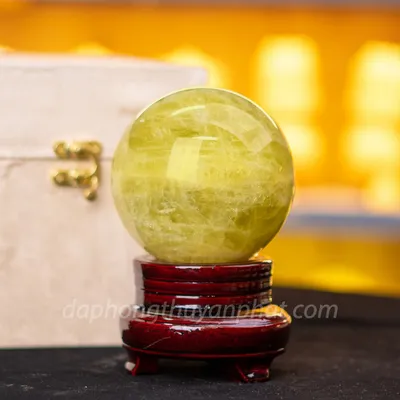 Qủa Cầu Phong Thủy Đá Thạch Anh Vàng 1.08kg, 9cm - M19771