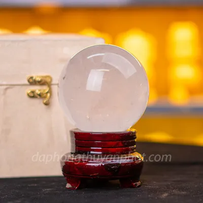 Qủa Cầu Phong Thủy Đá Thạch Anh Trắng - 1,2kg - 9,5cm - M26071