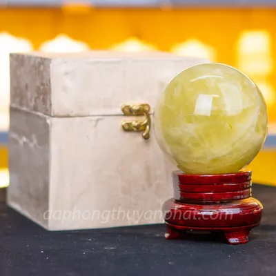 Qủa Cầu Phong Thủy Đá Thạch Anh Vàng 1,35kg - 9,5cm - M19772
