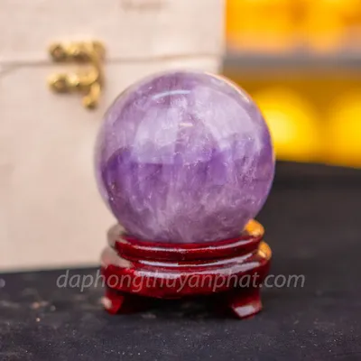 Quả Cầu Phong Thủy Đá Thạch Anh Tím - 0,71kg - 8cm M25989