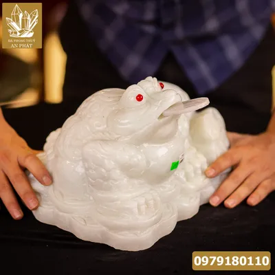 Thiềm Thừ (Cóc 3 Chân, Cóc Ngậm Tiền) Ngọc Marble Trắng Tự Nhiên 19kg - M2015