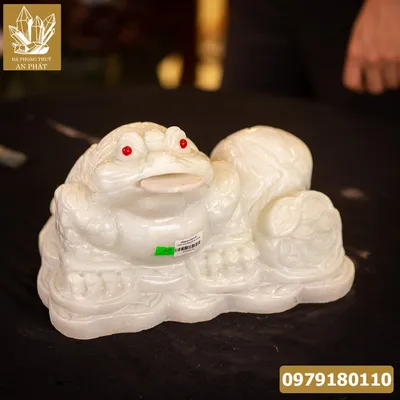 Thiềm Thừ (Cóc 3 Chân, Cóc Ngậm Tiền) Ngọc Marble Trắng Tự Nhiên 19kg - M2015