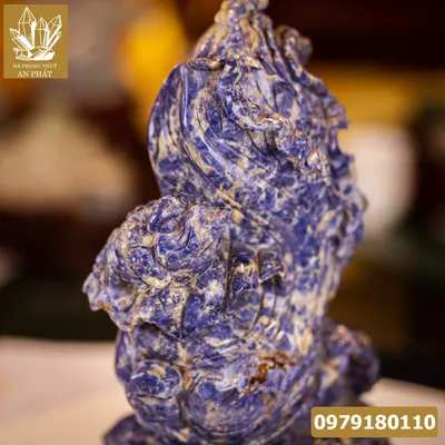 Quà Tặng Phong Thủy Cao Cấp "Thiềm Thừ (Cóc) Cưỡi Bắp Cải Lapiz Lazurite Xanh Tự Nhiên" - M0978
