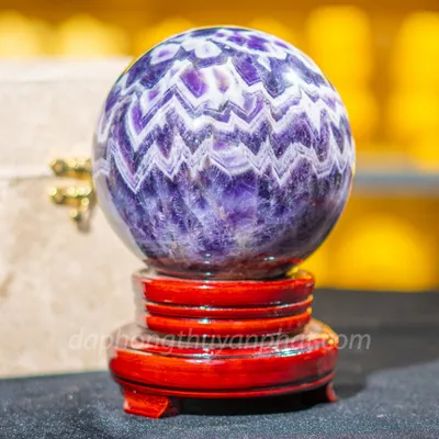 Qủa Cầu Đá Phong Thủy Thạch Anh Tím - 2,7kg - 12,5cm M25988