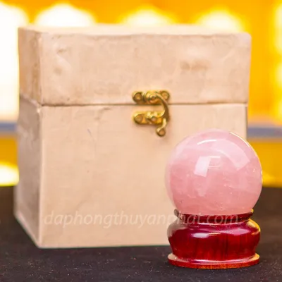 Quả Cầu Phong Thủy Đá Thạch Anh Hồng 0,4kg - 6,5cm - M057312