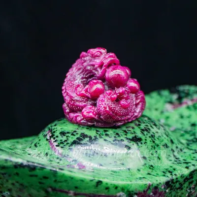 Mặt Phật Bản Mệnh | Mặt Đá Ruby Hình Rồng M2372