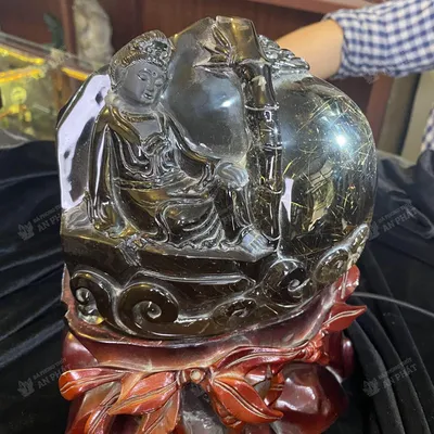 Tác Phẩm Quân Âm Tự Tại Thạch Anh Tóc Vàng AP001