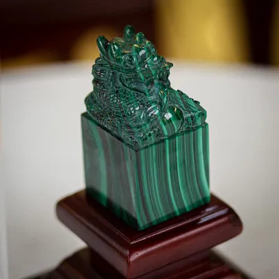 Ấn Rồng Phong Thuỷ Đá Lông Công 0,6Kg - M0897