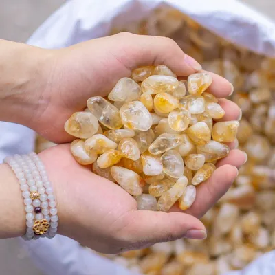 Đá Vụn Thạch Anh Vàng Mài Bóng - M2562