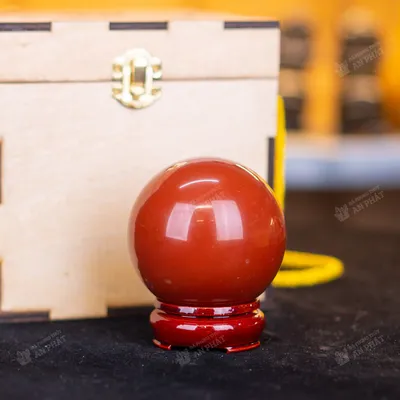 Qủa cầu ngọc bích | quả cầu ngọc bích đỏ 0.57kg - 7.5cm - M2734