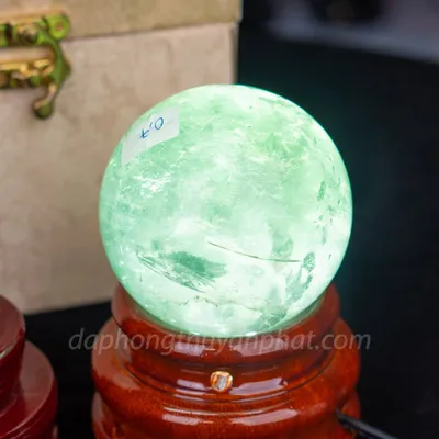 Quả Cầu Thạch Anh Xanh - Fluorite Xanh Trong Thấu Quang VIP 0.7kg - 7.5cm M227232