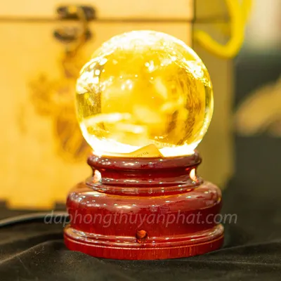 Quả Cầu Phong Thủy Đá Thạch Anh Vàng 0.59kg - 8cm