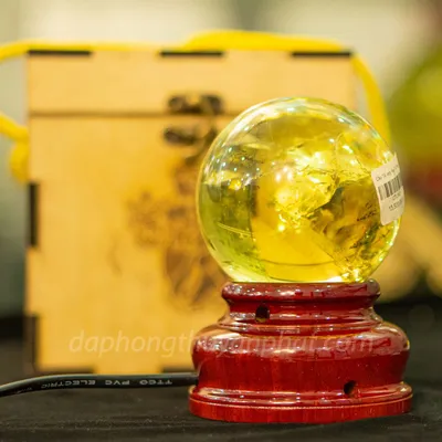 Quả Cầu Phong Thủy Đá Thạch Anh Vàng 0.75kg - 8cm AH009