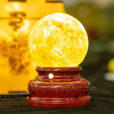 Quả Cầu Phong Thủy Đá Thạch Anh Vàng 0.75kg - 8cm AH009